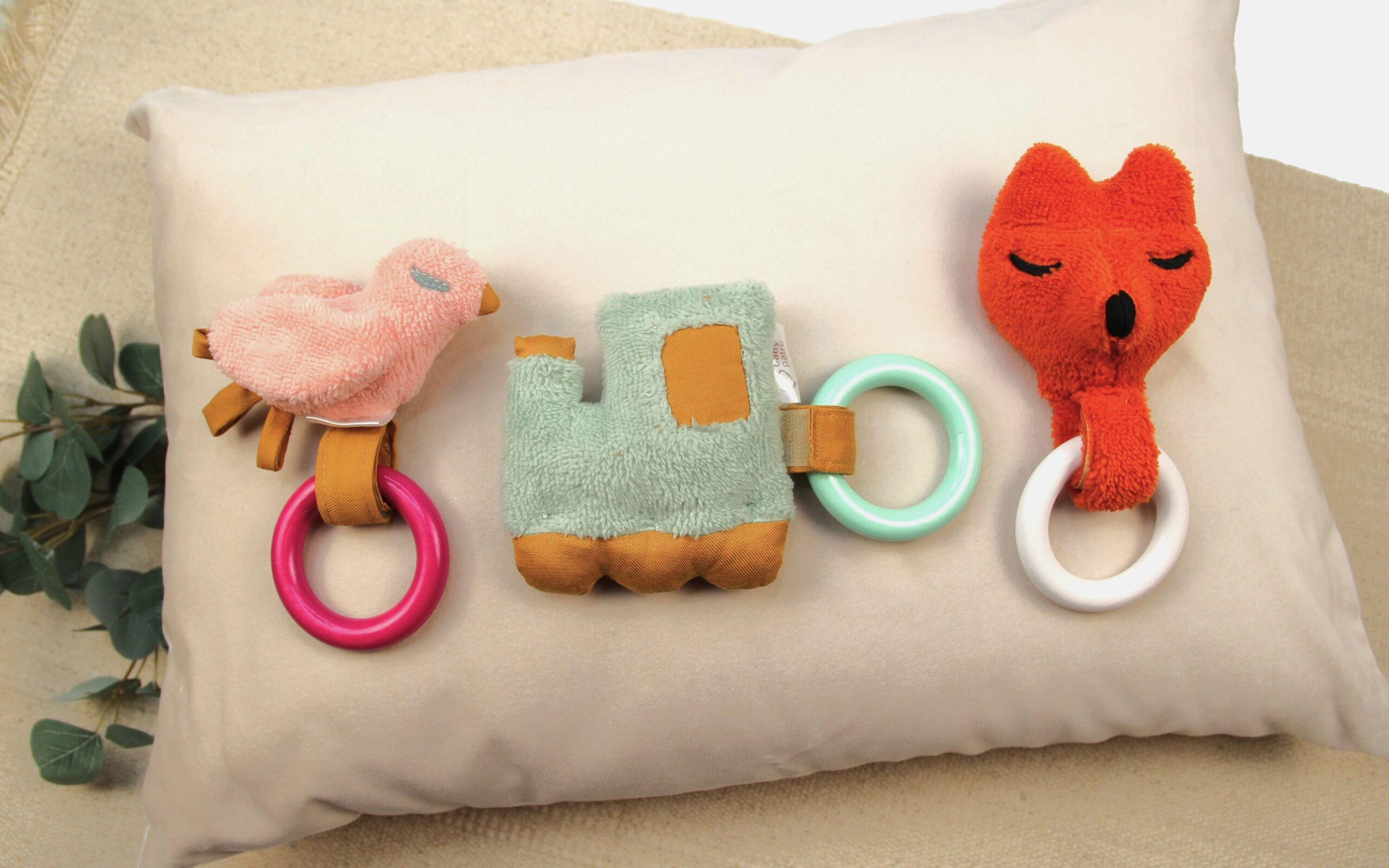 Hračka s kousátkem TEETO vláček - Obrázek 4